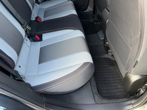 Used 2023 Subaru Crosstrek 2.0i Premium image 19