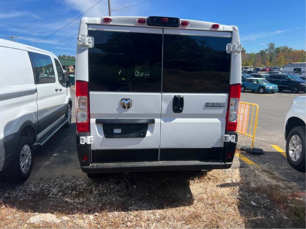 Used 2025 RAM ProMaster 2500 w/ U-Haul Equipment Group FWD image 2