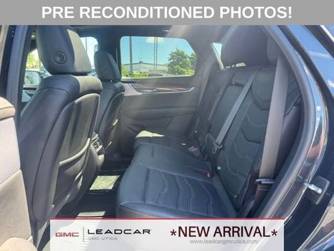 Used 2023 Cadillac XT5 Sportv w/ Platinum Package AWD/4WD image 18