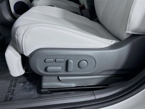 Certified 2024 Hyundai Ioniq 5 Limited RWD image 22