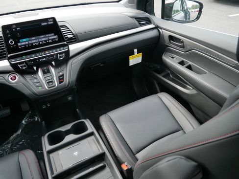 New 2026 Honda Odyssey Sport-L image 11