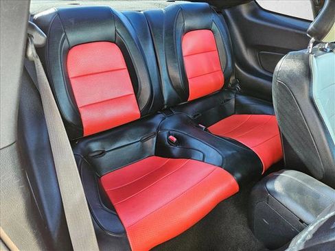 Used 2015 Ford Mustang Premium image 18