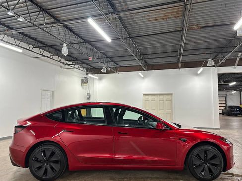 Used 2025 Tesla Model 3 Long Range RWD image 9