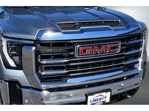 Used 2024 GMC Sierra 2500 SLT w/ SLT Premium Package AWD/4WD image 27