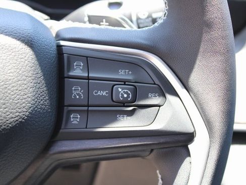 New 2025 Jeep Grand Cherokee Limited image 19