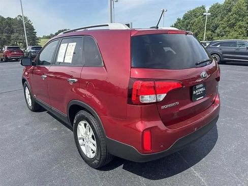 Used 2015 Kia Sorento LX AWD/4WD image 4