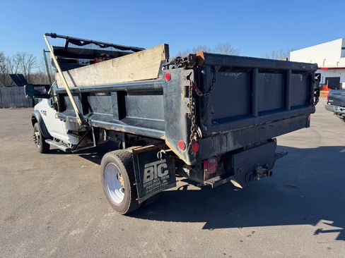 Used 2018 RAM 5500 Tradesman w/ Power & Remote Entry Group AWD/4WD image 3