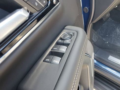 New 2026 GMC Yukon Elevation AWD/4WD image 18