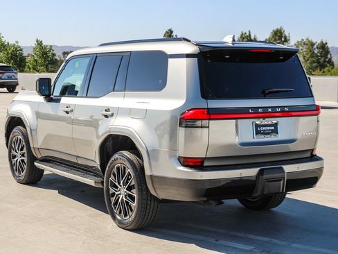 Certified 2025 Lexus GX 550 w/ Accessory Package (2T) AWD/4WD image 7
