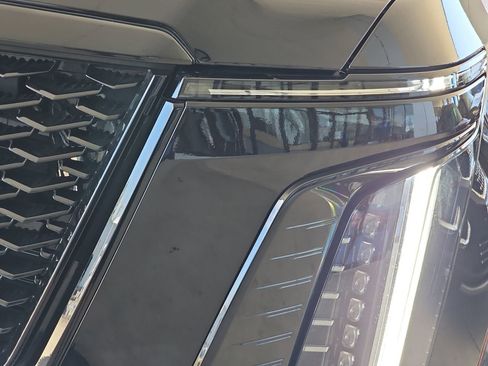 Used 2026 Cadillac Escalade Platinum Sport w/ LPO, ONYX Package AWD/4WD image 34