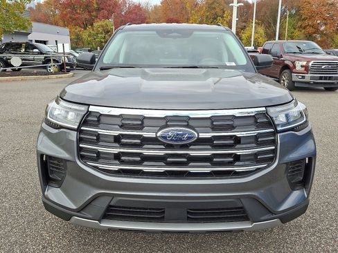 New 2026 Ford Explorer Active image 2