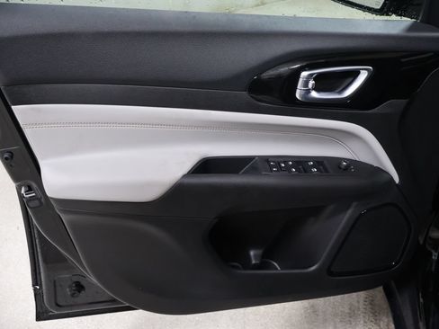 New 2026 Jeep Compass Limited AWD/4WD image 10