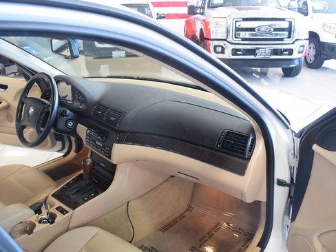 Used 2000 BMW 323i Sedan RWD image 24