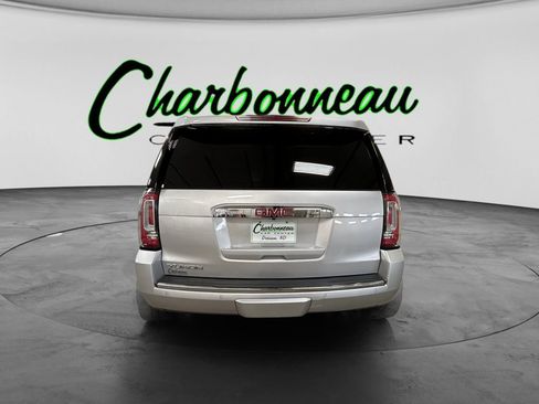 Used 2019 GMC Yukon Denali w/ Denali Ultimate Package AWD/4WD image 4