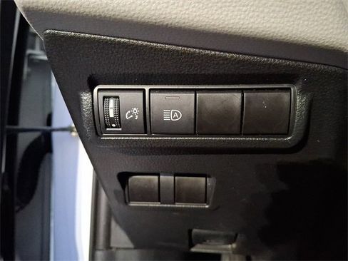 Certified 2023 Toyota Corolla Cross L image 26