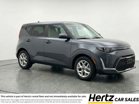 Used 2025 Kia Soul LX w/ LX Technology Package FWD image 1