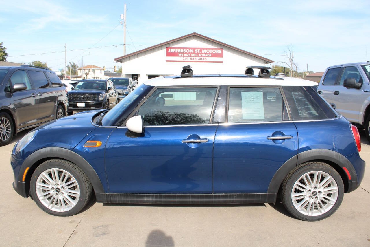 Used 2017 MINI Cooper 4-Door Hardtop FWD image 1