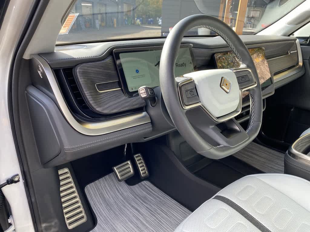Used 2023 Rivian R1S Launch Edition Quad AWD/4WD image 2
