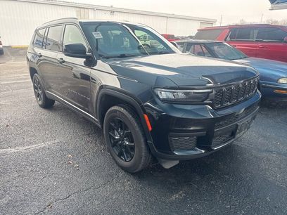 Used 2024 Jeep Grand Cherokee L Laredo
