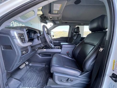 Used 2025 Ford F350 Lariat w/ Lariat Ultimate Package AWD/4WD image 9