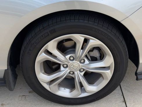 Used 2025 Honda Accord LX image 11