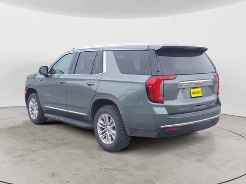 Used 2024 GMC Yukon SLT AWD/4WD image 3