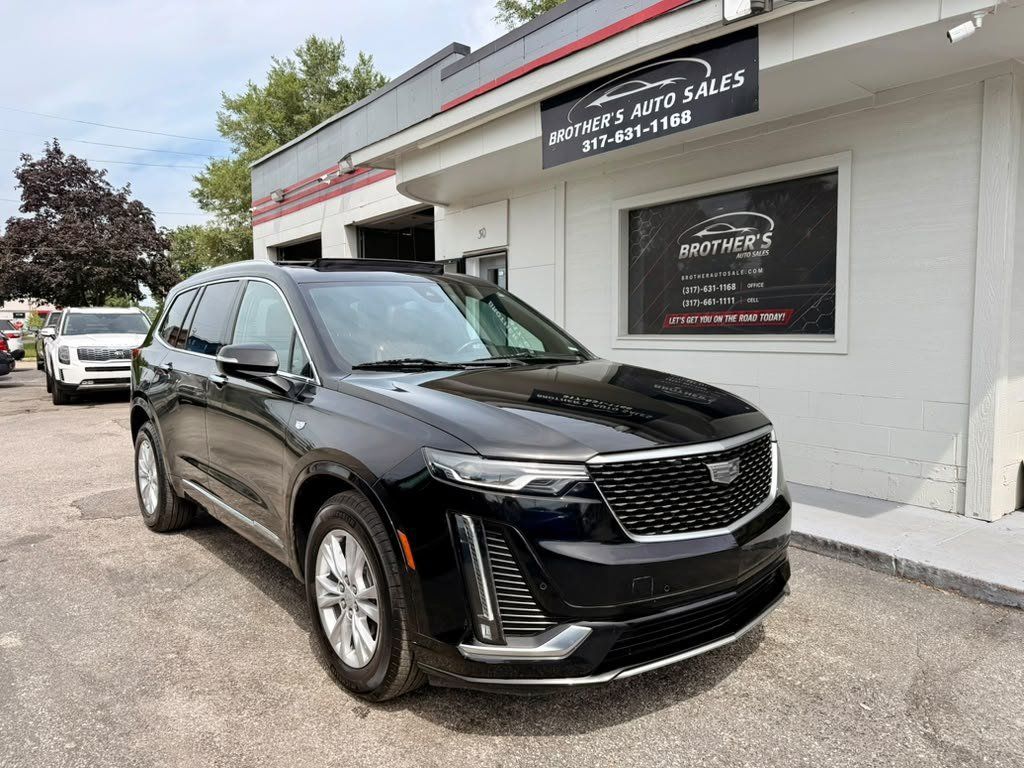 Used 2022 Cadillac XT6 Premium Luxury AWD/4WD image 7