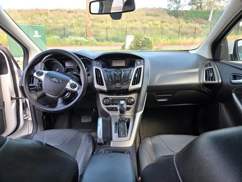 Used 2012 Ford Focus SEL image 32