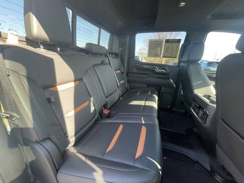 Used 2022 GMC Sierra 1500 AT4 w/ AT4 Preferred Package image 28