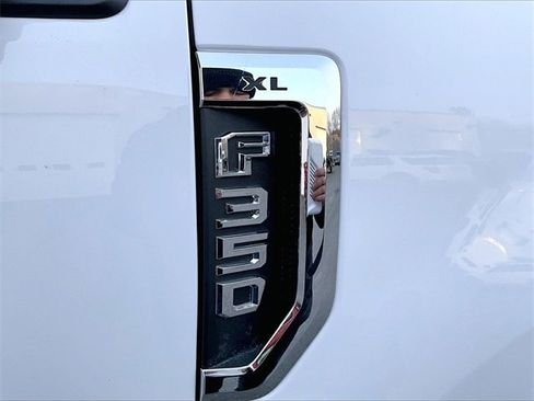 Used 2019 Ford F350 XL w/ XL Value Package image 8