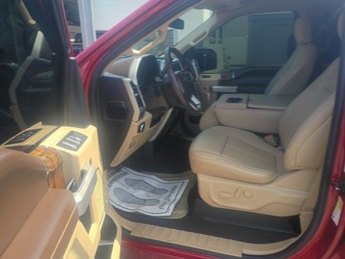 Used 2019 Ford F150 Lariat AWD/4WD image 10
