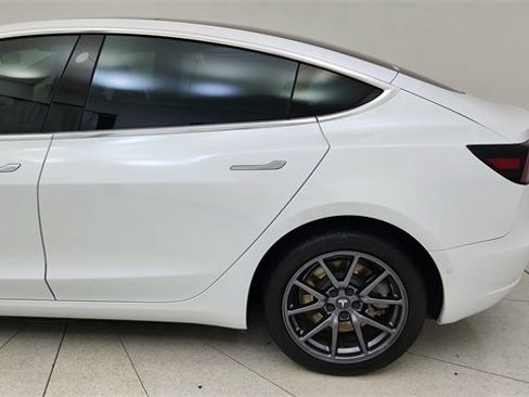 Used 2020 Tesla Model 3 Standard Range Plus image 10
