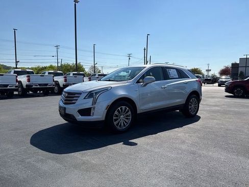 Used 2017 Cadillac XT5 Luxury w/ Driver Awareness Package AWD/4WD image 7