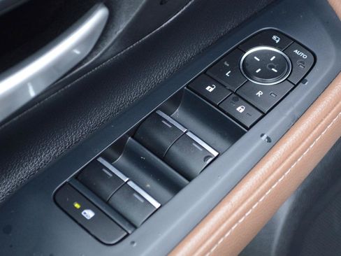 Used 2025 Toyota Grand Highlander AWD Hybrid image 25