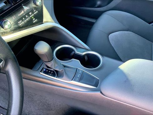 Used 2023 Toyota Camry LE image 17