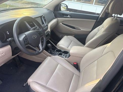 Used 2018 Hyundai Tucson Limited w/ Ultimate Package 02 FWD image 10