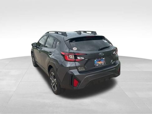 Used 2024 Subaru Crosstrek 2.0i Premium image 5