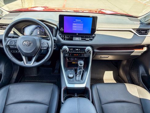 Used 2023 Toyota RAV4 Limited AWD/4WD image 11