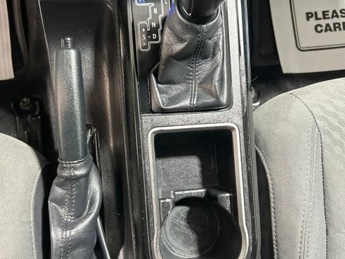 Used 2022 Toyota Tacoma SR AWD/4WD image 30