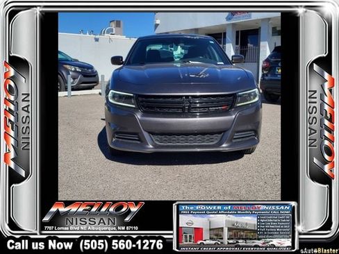 Used 2022 Dodge Charger SXT image 2