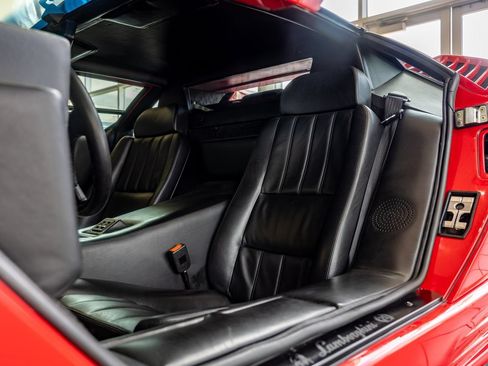 Used 1989 Lamborghini Countach Coupe RWD image 15