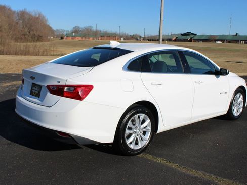 Used 2024 Chevrolet Malibu LT image 9