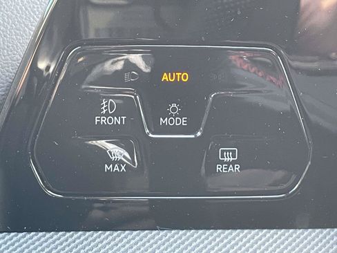 Used 2025 Volkswagen GTI Autobahn FWD image 20
