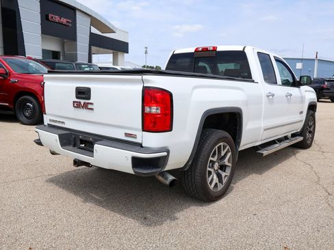 Used 2015 GMC Sierra 1500 SLT w/ All-Terrain Package AWD/4WD image 3