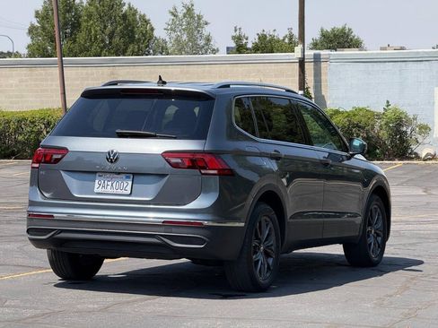 Used 2022 Volkswagen Tiguan SE FWD image 5