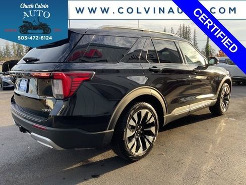 Certified 2025 Ford Explorer Platinum w/ LUX Leather Package image 8