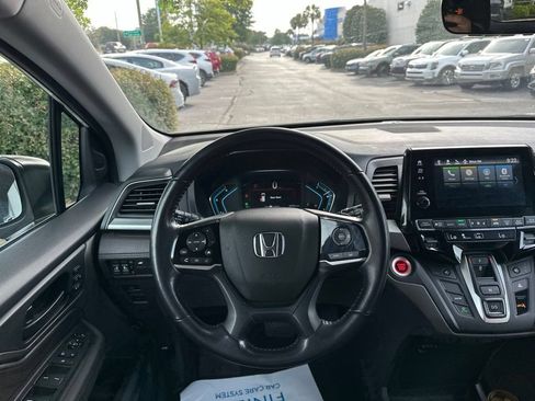 Certified 2018 Honda Odyssey EX-L image 16