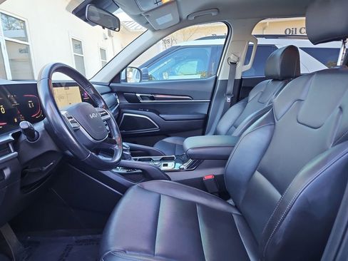Used 2023 Kia Telluride S image 23