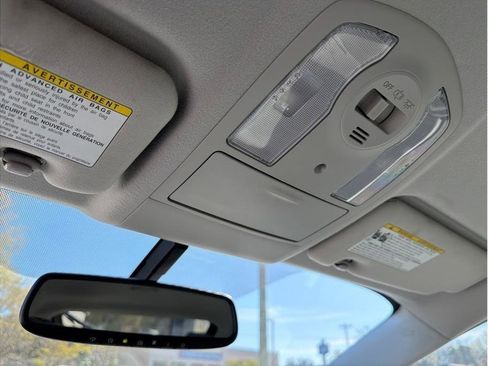 Used 2013 Toyota Prius Four image 21