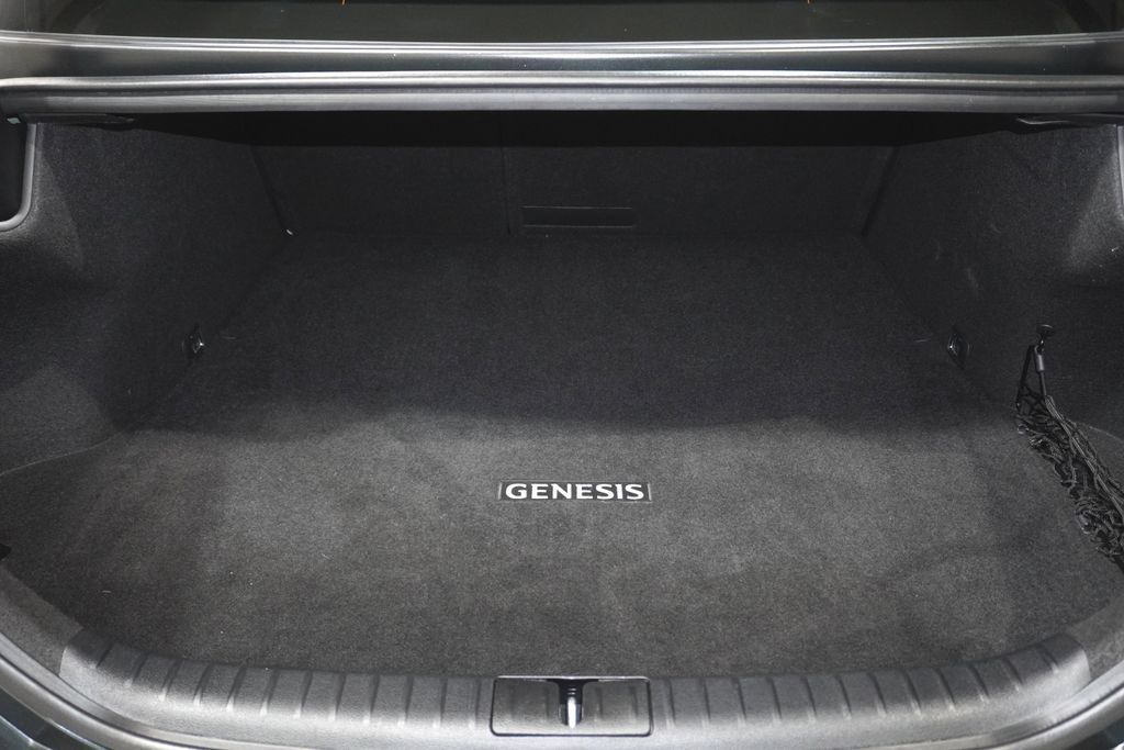 Used 2022 Genesis G70 2.0T w/ Prestige Package AWD/4WD image 7